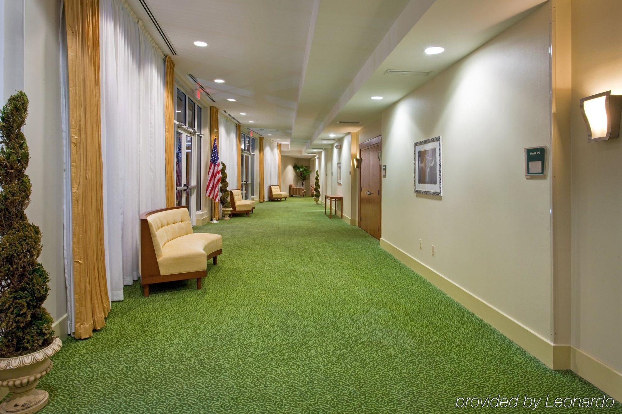 Holiday Inn Santee By Ihg Интерьер фото